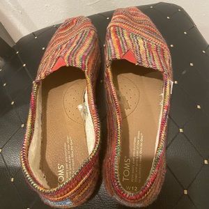 Tom’s Rainbow Woven Faux Fur Lined